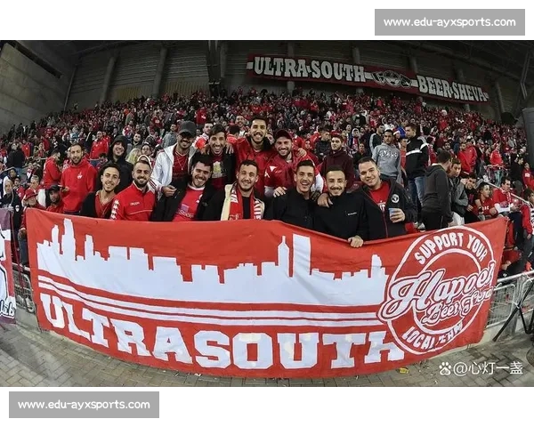 费迪南德力挺姆贝乌莫加盟曼联：英超证明实力，红魔接近 6000 万镑签约