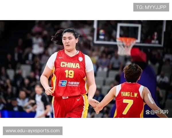 韩旭张子宇双塔制霸!中国女篮力克日本内线统治力彰显 韩旭张子宇双塔制霸!中国女篮力克日本内线统治力彰显